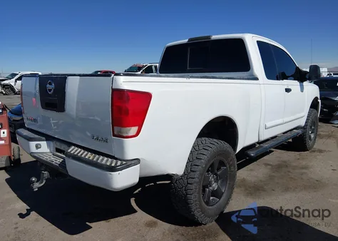 2004 Nissan Titan Se z USA, uszkodzony, nr VIN 1N6AA06BX4N571687